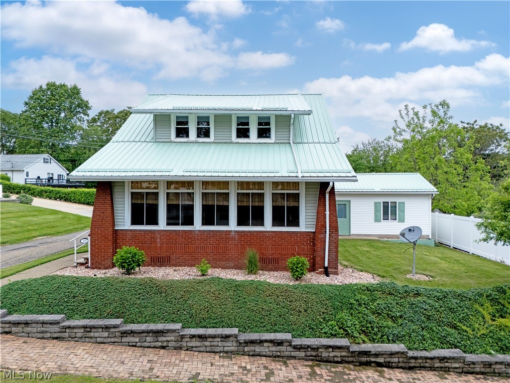 221 Main Street E Beach City OH 44608