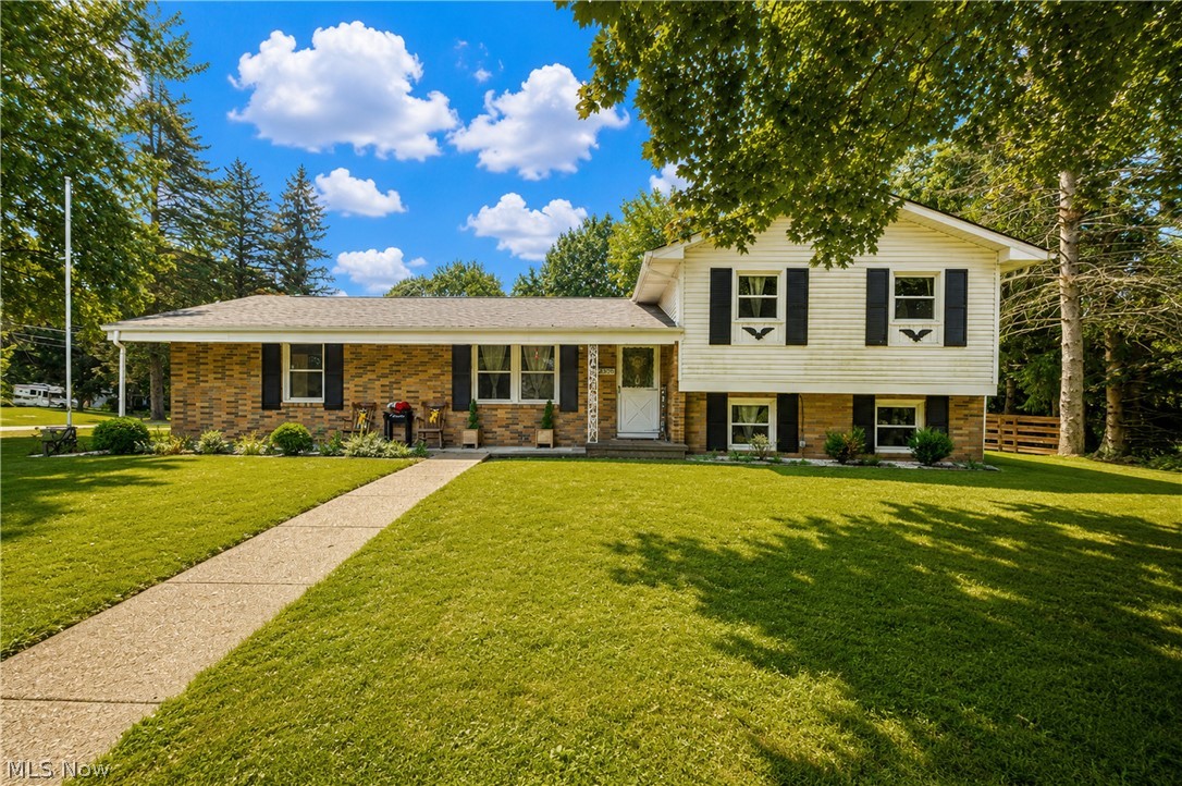 5428 Glenhill Avenue NE Canton OH 44705
