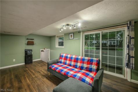 5428 Glenhill Avenue NE Canton OH 44705