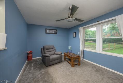 5428 Glenhill Avenue NE Canton OH 44705