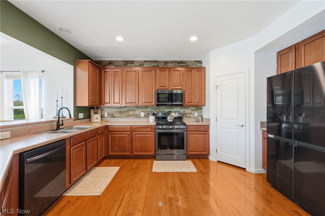 36150 Harbor Drive North Ridgeville OH 44039