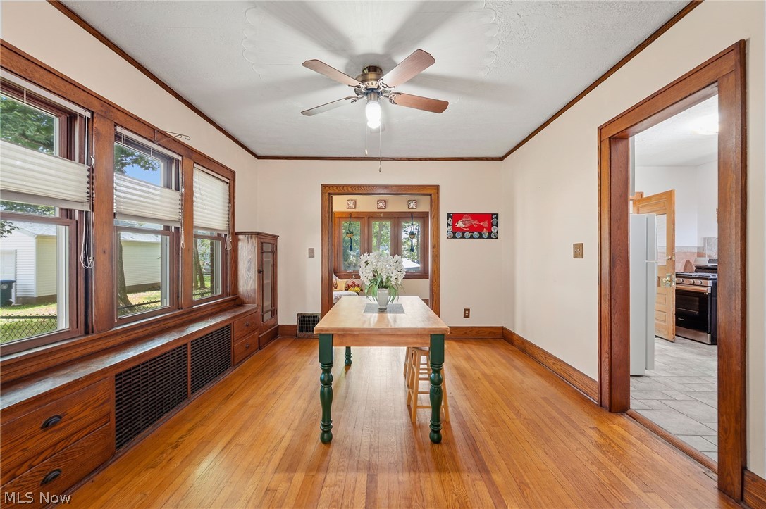 1506 Parkgate Avenue Akron OH 44313