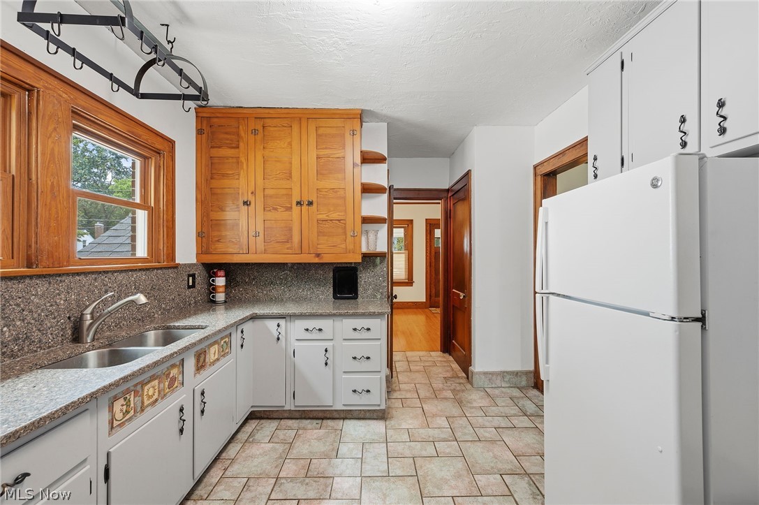 1506 Parkgate Avenue Akron OH 44313