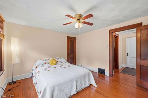 1506 Parkgate Avenue Akron OH 44313