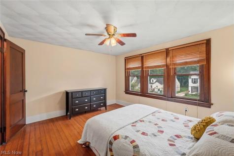 1506 Parkgate Avenue Akron OH 44313