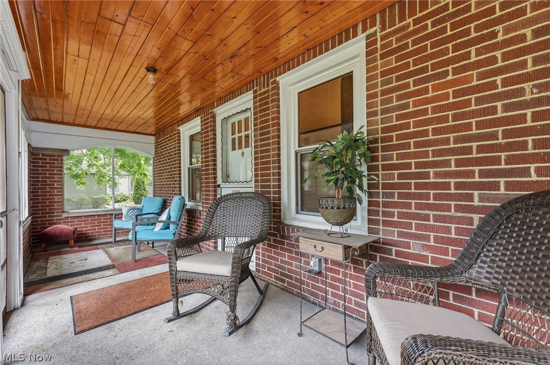 1506 Parkgate Avenue Akron OH 44313