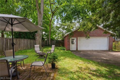 1506 Parkgate Avenue Akron OH 44313