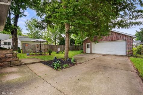 1506 Parkgate Avenue Akron OH 44313