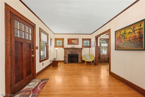 1506 Parkgate Avenue Akron OH 44313