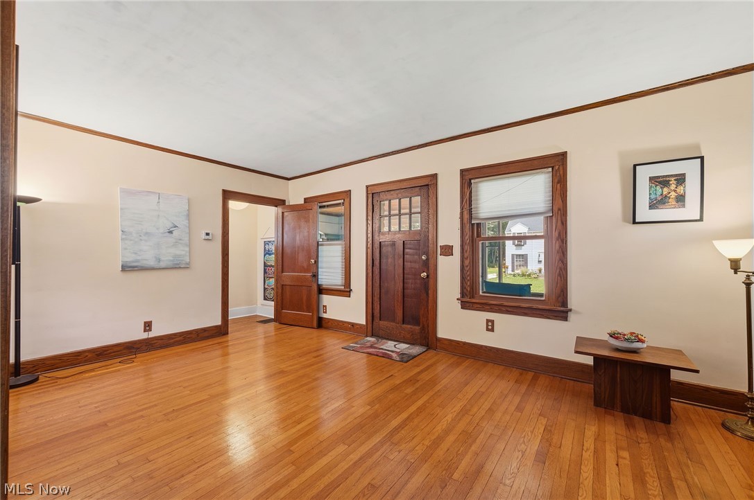 1506 Parkgate Avenue Akron OH 44313