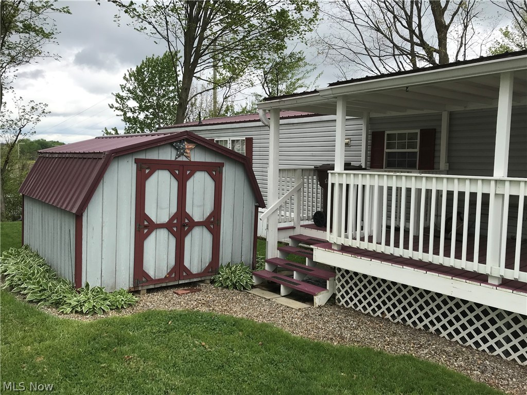 110 NW Lebanon Road Dalton OH 44618
