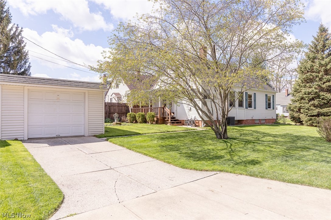 4085 W 58th Street Cleveland OH 44144
