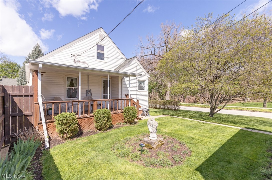 4085 W 58th Street Cleveland OH 44144