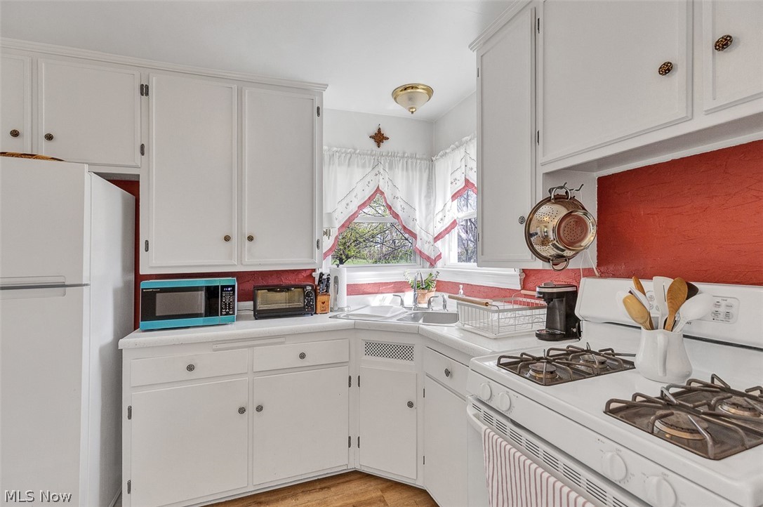 4085 W 58th Street Cleveland OH 44144