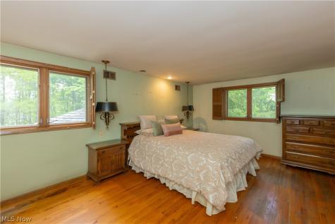 25001 Letchworth Road Beachwood OH 44122