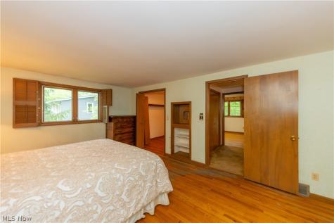 25001 Letchworth Road Beachwood OH 44122