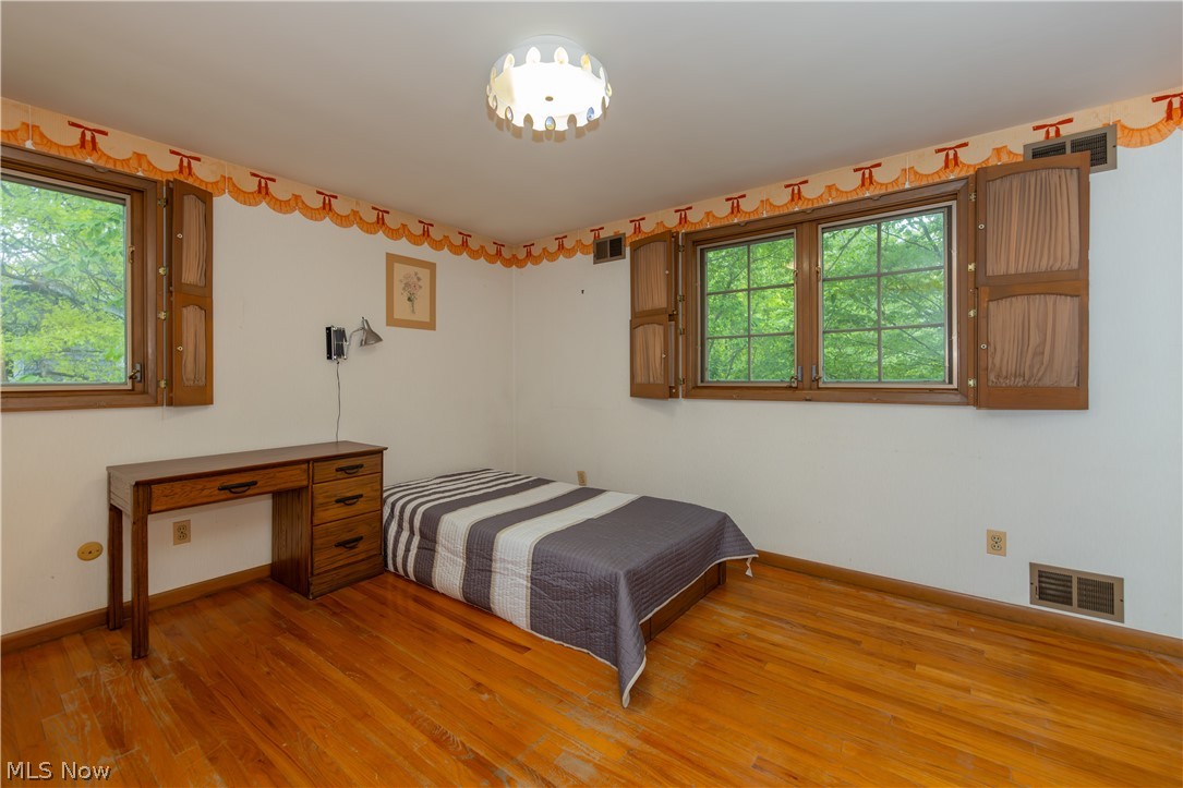 25001 Letchworth Road Beachwood OH 44122