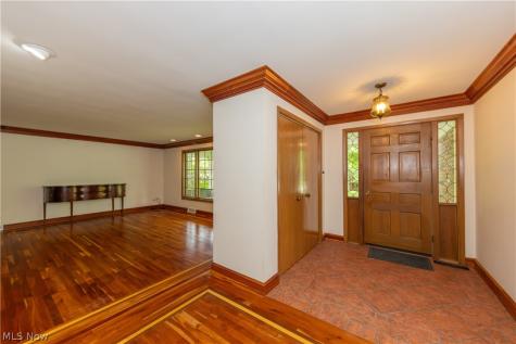 25001 Letchworth Road Beachwood OH 44122