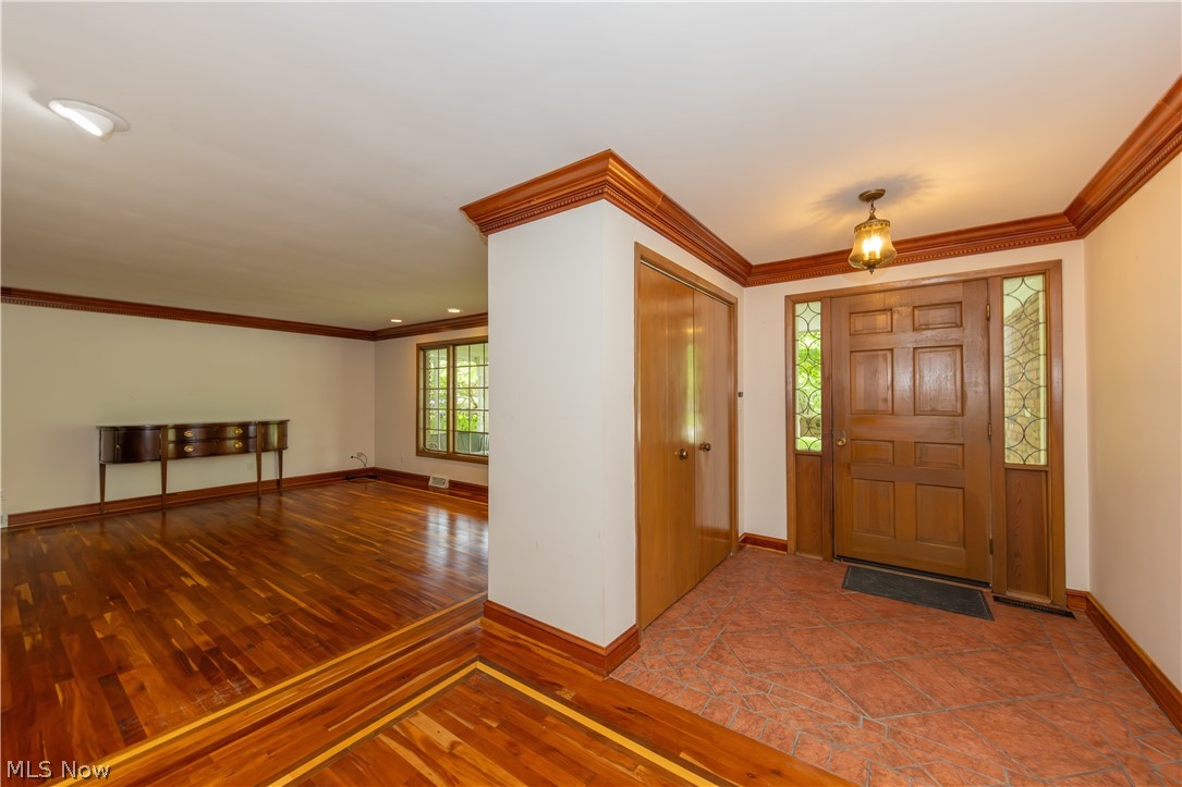25001 Letchworth Road Beachwood OH 44122