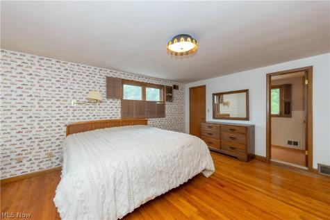 25001 Letchworth Road Beachwood OH 44122