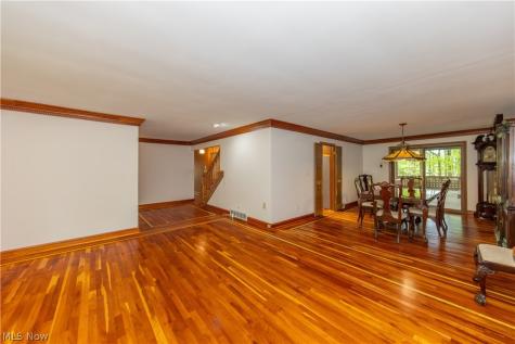 25001 Letchworth Road Beachwood OH 44122