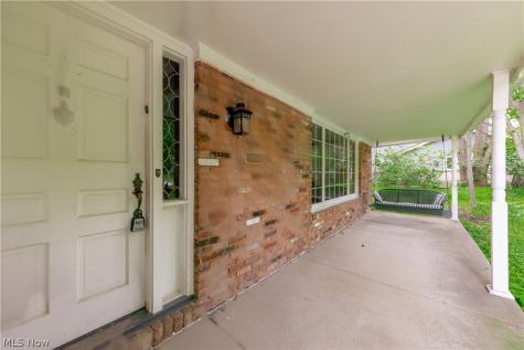 25001 Letchworth Road Beachwood OH 44122
