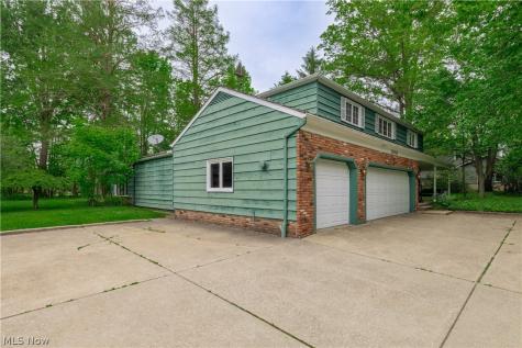 25001 Letchworth Road Beachwood OH 44122