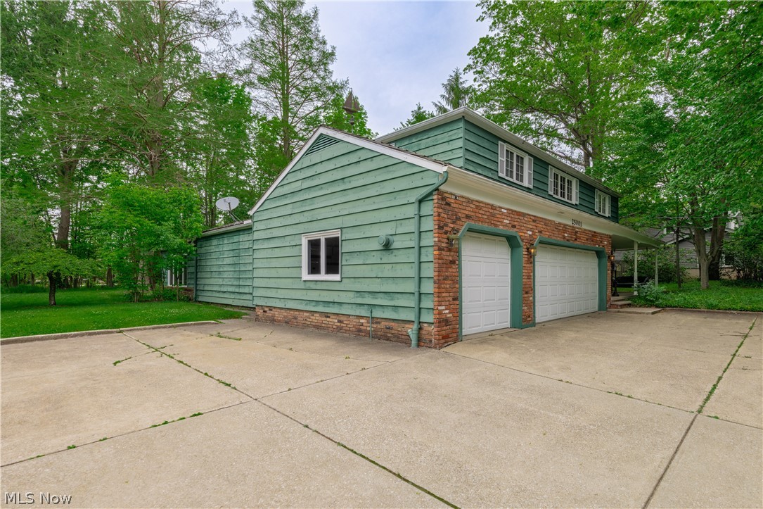 25001 Letchworth Road Beachwood OH 44122