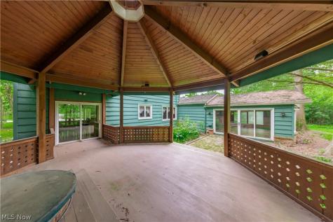 25001 Letchworth Road Beachwood OH 44122