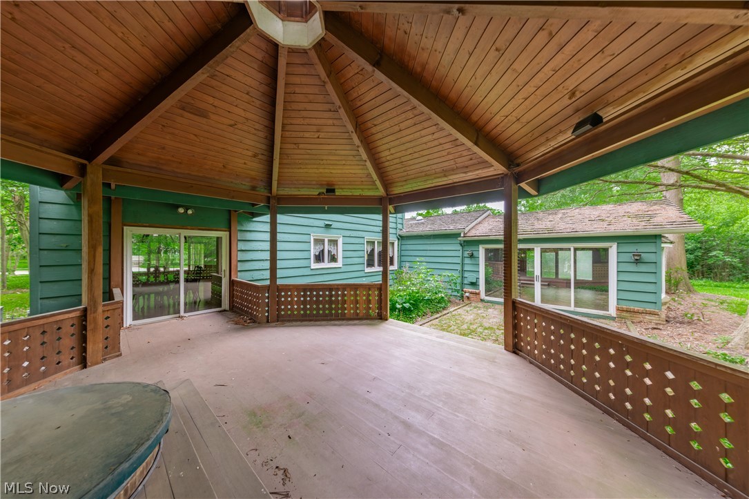 25001 Letchworth Road Beachwood OH 44122
