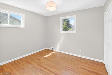 317 E 312th Street Willowick OH 44095
