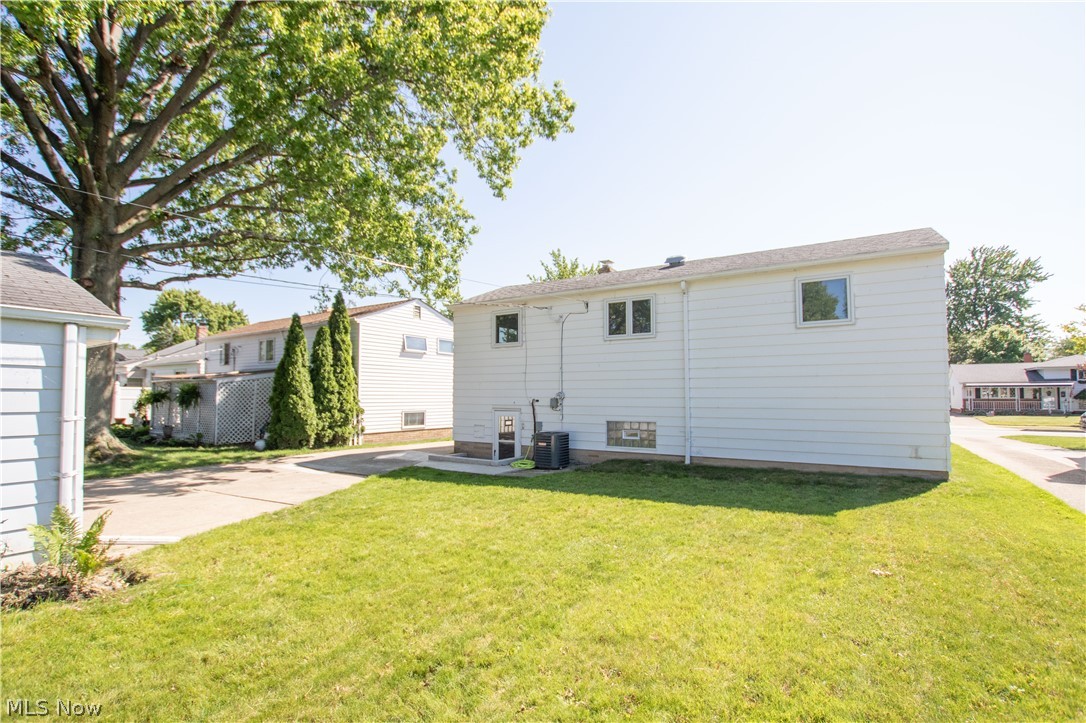 317 E 312th Street Willowick OH 44095