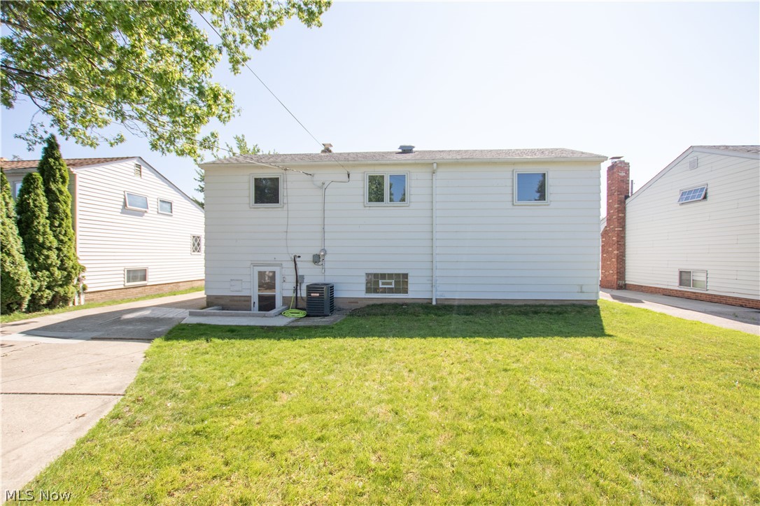 317 E 312th Street Willowick OH 44095