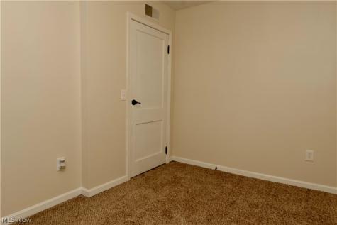 229 Lexington Avenue Elyria OH 44035