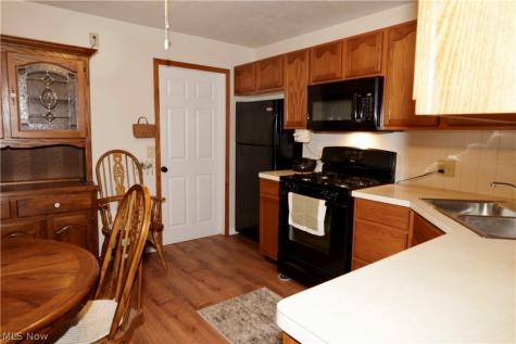 229 Lexington Avenue Elyria OH 44035