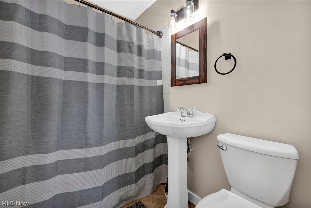 1869 Clyde Road Madison OH 44057