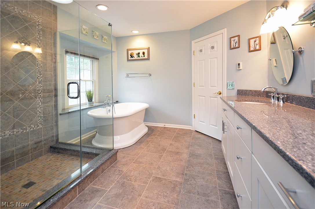 6829 S Camelot Drive Mentor OH 44060