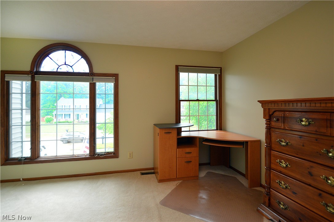 6829 S Camelot Drive Mentor OH 44060