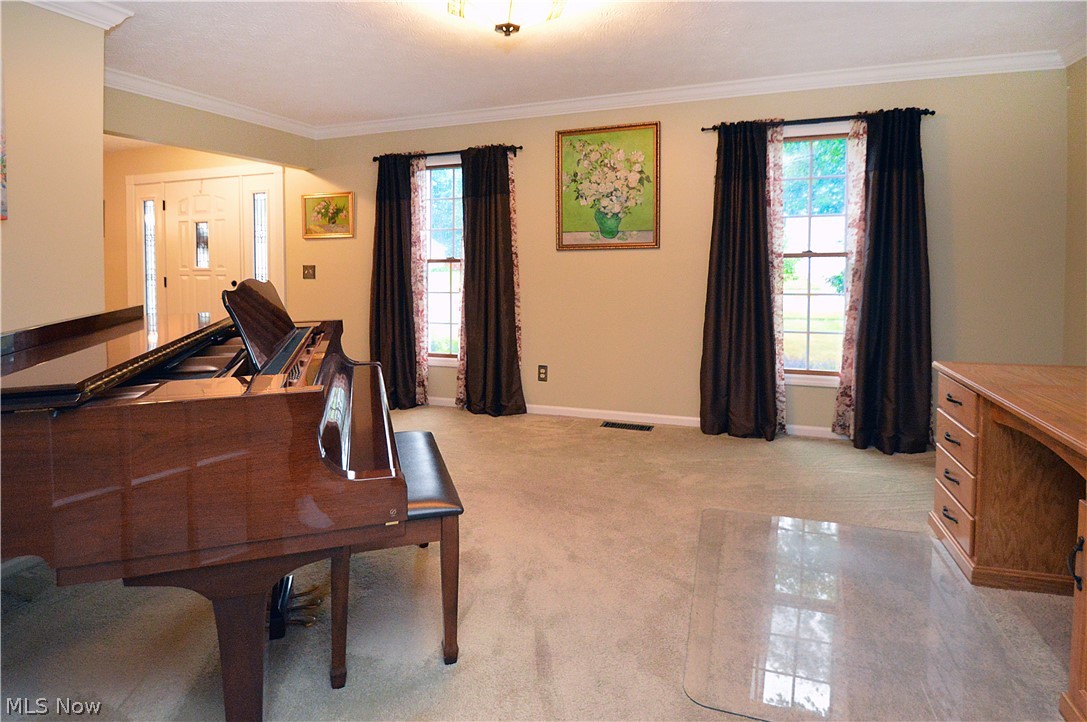 6829 S Camelot Drive Mentor OH 44060
