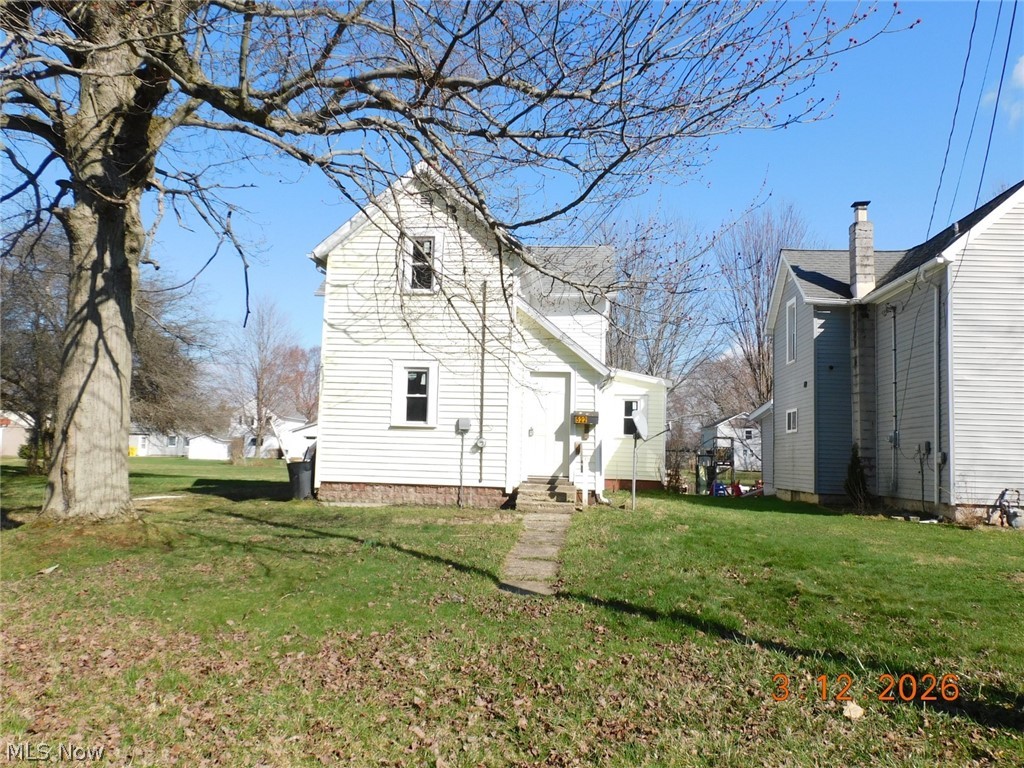 522 Shackson Street Conneaut OH 44030