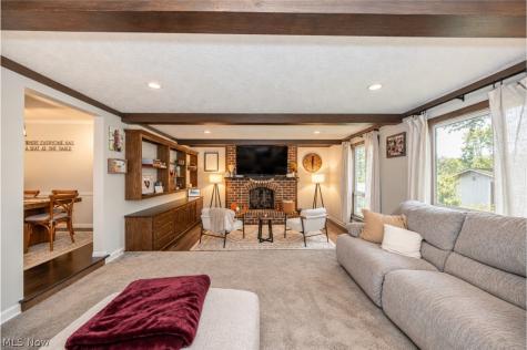 1966 Cranbrook Drive Youngstown OH 44511