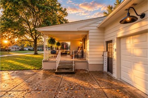 1966 Cranbrook Drive Youngstown OH 44511