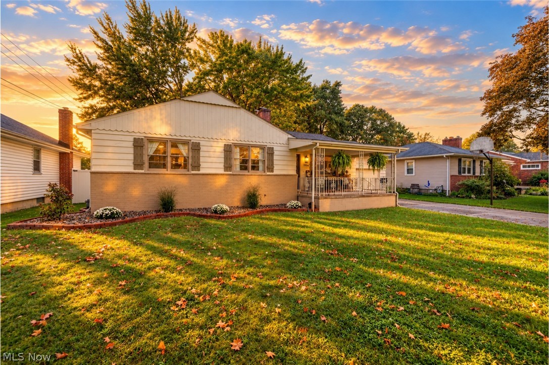 1966 Cranbrook Drive Youngstown OH 44511