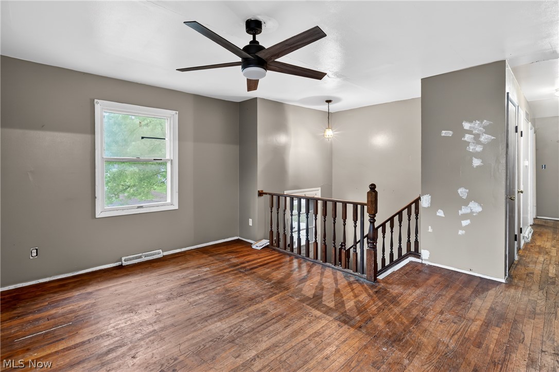 2964 Williamsburg Street NW Warren OH 44485