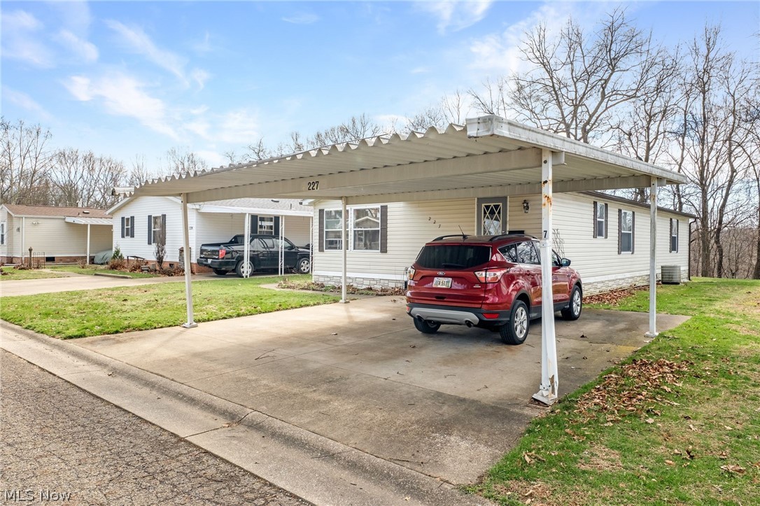 227 C Street SW Navarre OH 44662