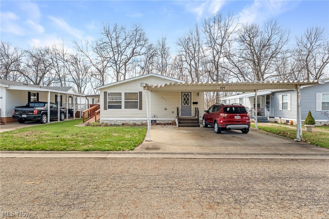 227 C Street SW Navarre OH 44662