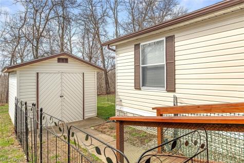 227 C Street SW Navarre OH 44662