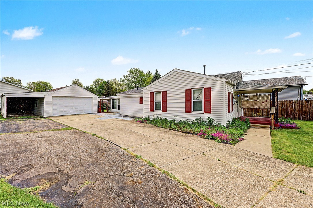 671 Stevenson Avenue Akron OH 44312