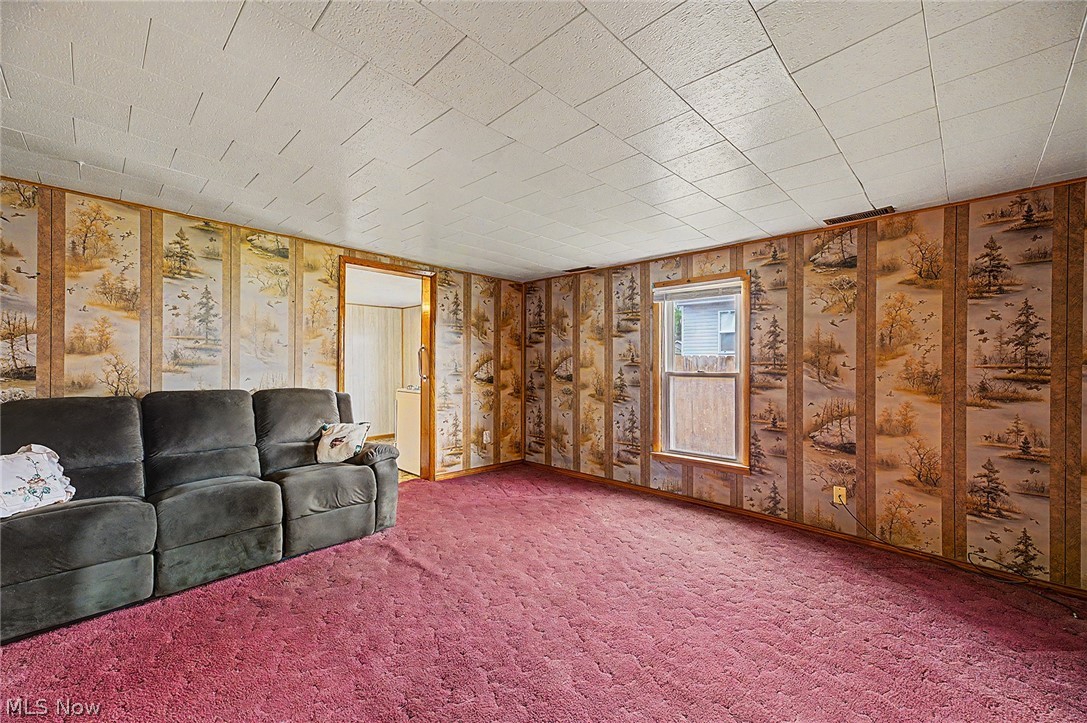 671 Stevenson Avenue Akron OH 44312