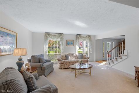 18204 Winchester Court Strongsville OH 44136
